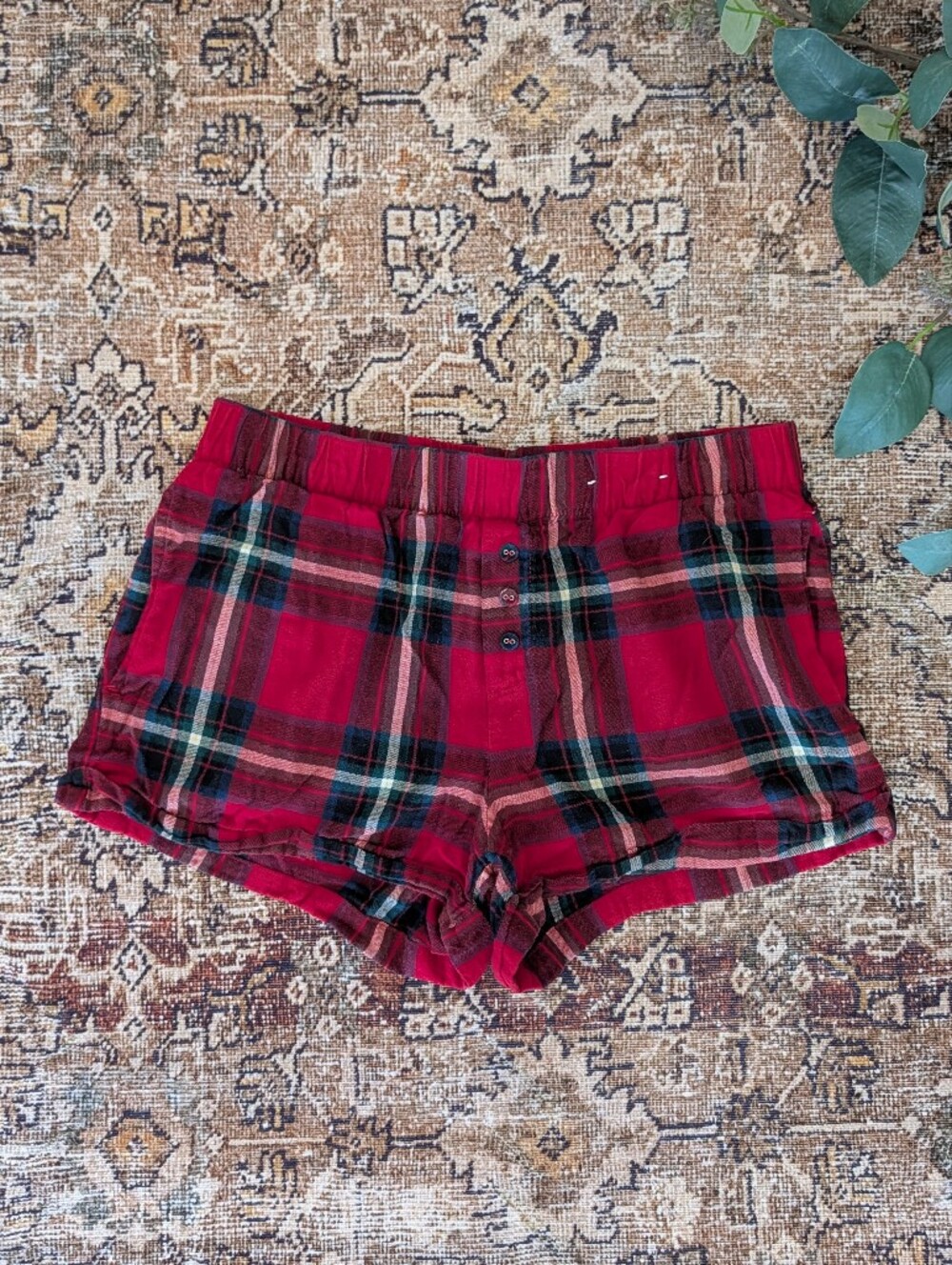 Stars Above plaid pajama shorts S